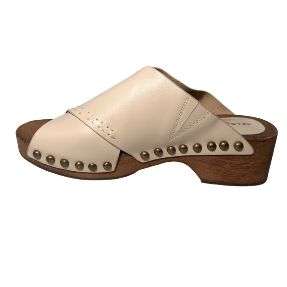 Kelsi Dagger Clogs 7 Sand Studded Nailhead-Trim Leather Mule - Picture 4 of 10